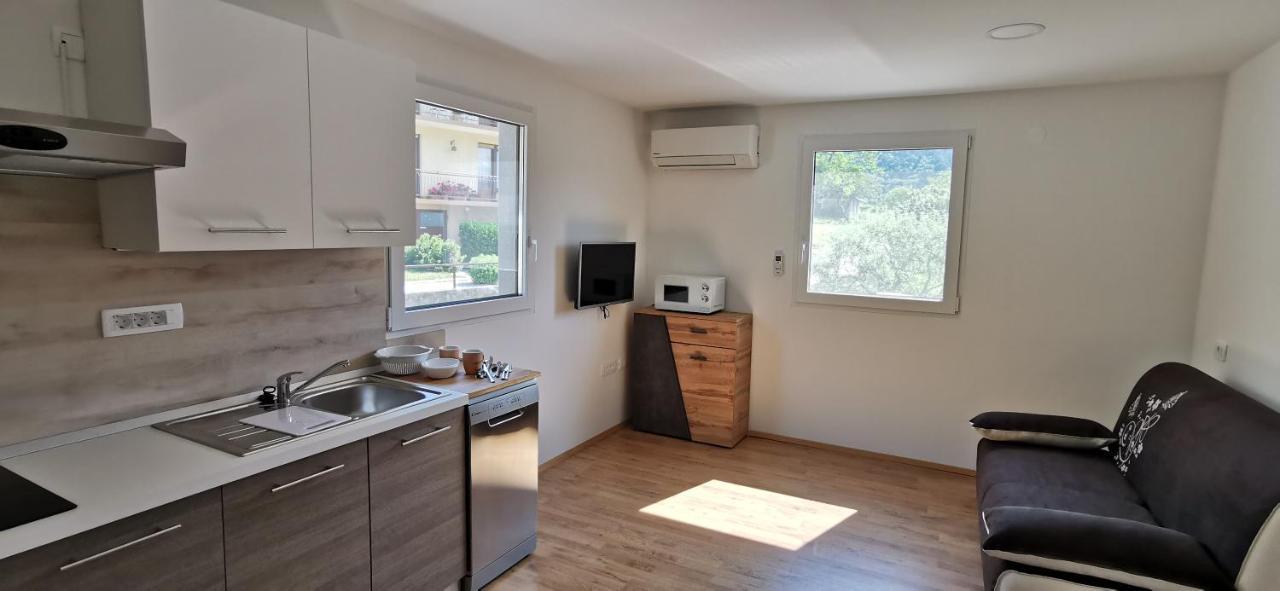 Apartmaji Tmaynka Tolmin Eksteriør billede